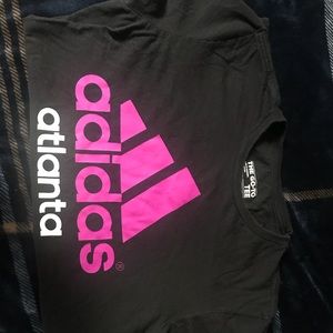 Adidas work out shirt☂️